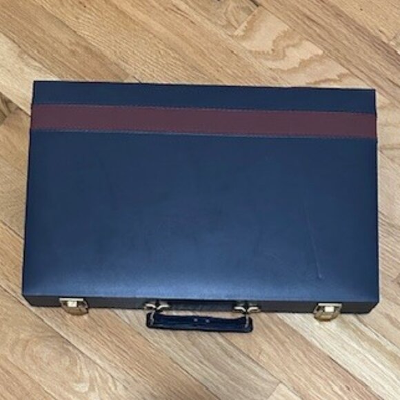 Blue Pavilion Backgammon game with instructions 15 X 9 5\8 X 1 13\16 - Picture 4 of 6